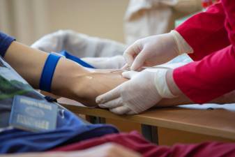 Library to host blood drive amid national shortage