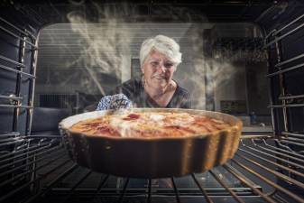 Wayne County Fair baking contests registering bakers