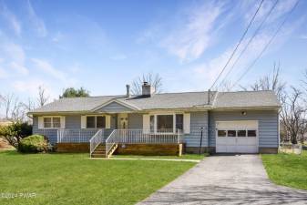 Three-bedroom ranch offers mountain views on a quiet street