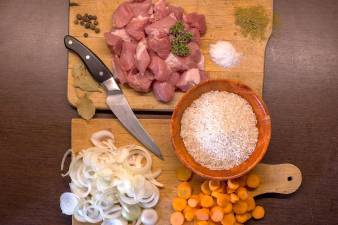 Free community dinner