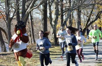 Runners from the 2024 Turkey Trot 5K.