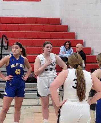 Valley View Dominates Delaware Valley in Girls Basketball Matchup