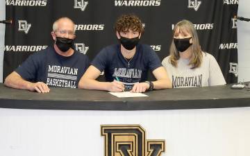 Michael Leonardo signs with Moravian College