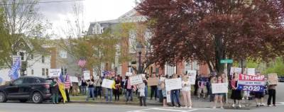 Protesters in front of the Pike County Courthouse (Photo by Ken Hubeny Sr.)