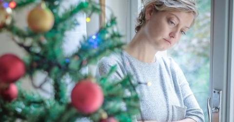 Hospital offers 'Surviving the holidays' grief support group - Vimarsana News