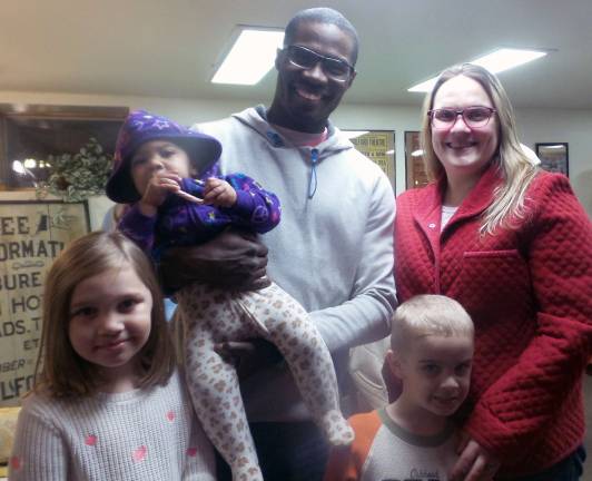 All the Rouses! Khloe, Rylee, Jesse, Evan and Tina enjoyed the children’s party at the Columns Museum (Photo by Frances Ruth Harris)