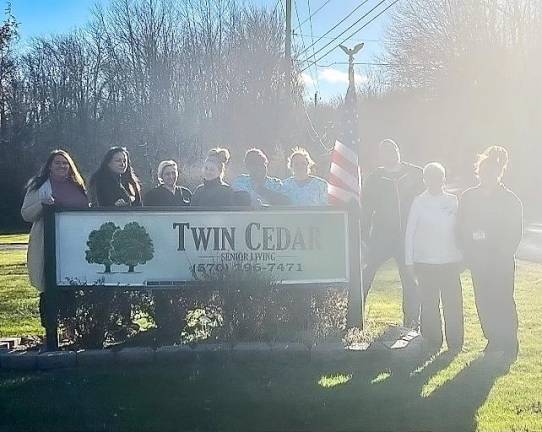 Twin Cedar Senior Living receives “Caring Super Star” award
