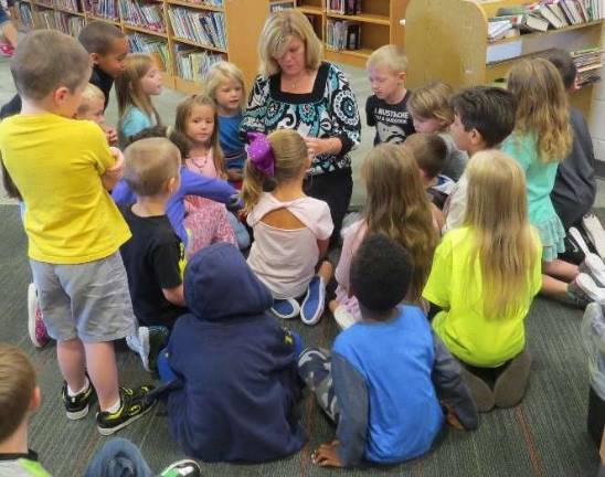 A note was found in the library! (Photo by Peg Snure)