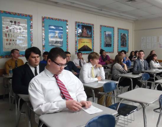 Waiting for bingo success (Photo by Anya Tikka)