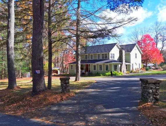 Modern, elegant farmhouse on 4+ acres