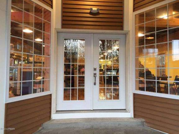 Superb business opportunity in a prime location