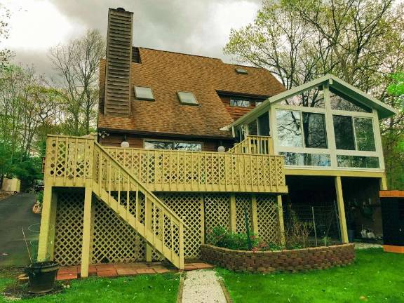 Enjoy the lake at your door