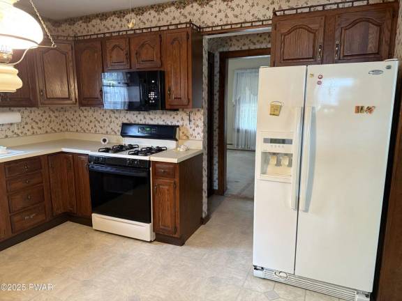 Unique craftsman-style home in the heart of Milford Borough