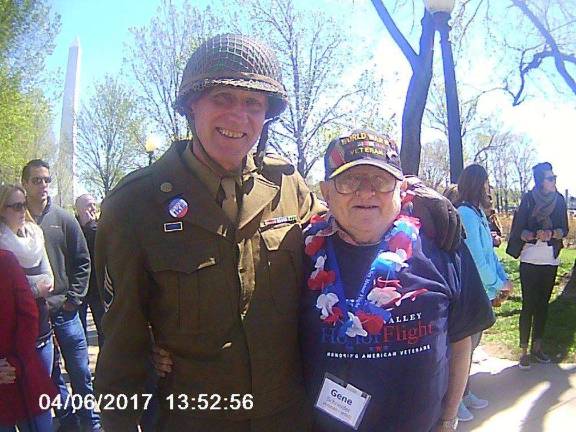 Gene Schneider made friends on the Honor Flight (Photo provided)