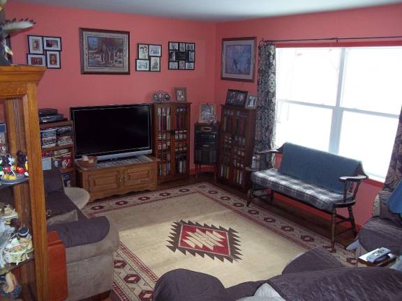 Immaculate bi-level with custom upgrades
