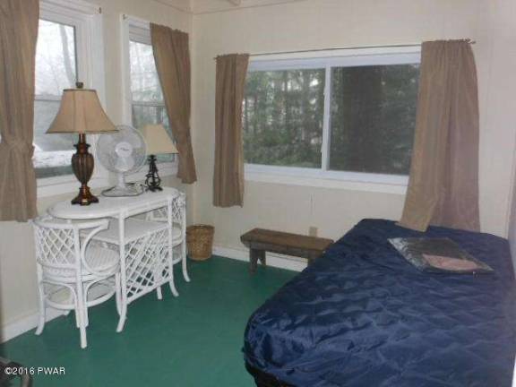 Quaint country log cabin