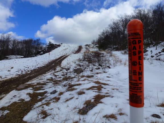 A section of Tennessee Gas Pipeline right-of-way crosses Bearfort Mountain in West Milford, N.J. (Photo by Pamela Chergotis)