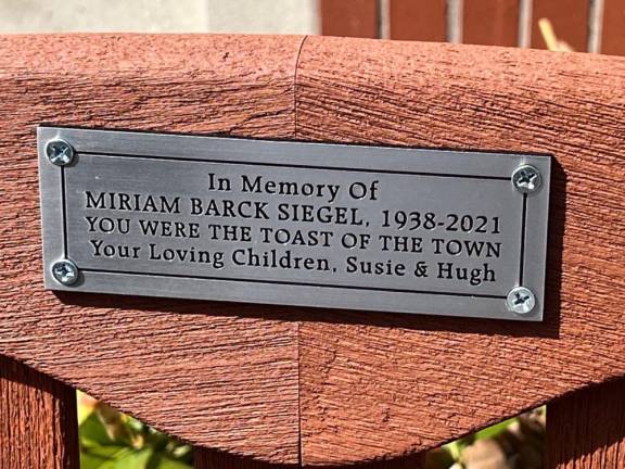 Bench dedicated to Miriam Siegel