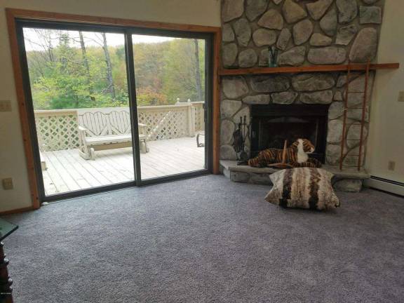 Enjoy the lake at your door