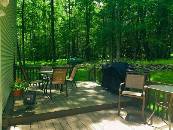 Spacious, modern country home with lake access