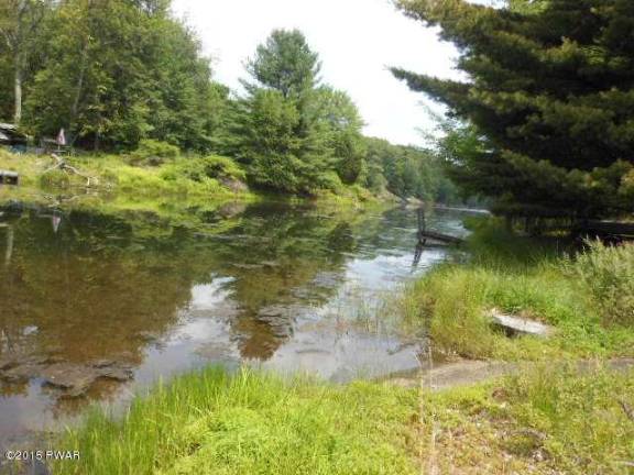 Quiet country lakefront