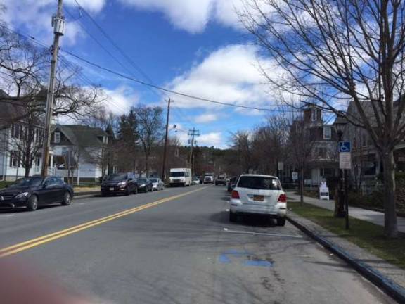 Plenty of parking -- come on downtown! Broad Street outside the courthouse (pictured) has been orderly and quiet these past few weeks, even as a famous and riveting capital case is being tried here (Photo by Marilyn Rosenthal)