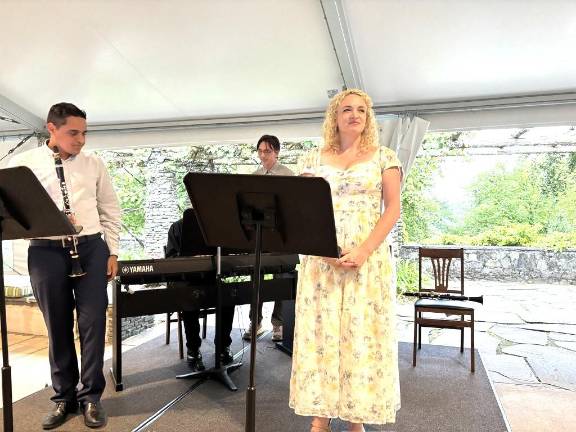 Pictured in front, Clarinetist Juan Esteban Martinez (left) and soprano Kathleen Echols were among the performers who joined flutist Allison Kiger at a recent Kindred Spirits concert.