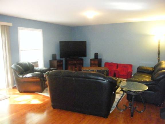 Modern three-bedroom split level with lake rights