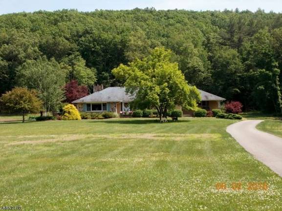 One-level living on quiet country estate
