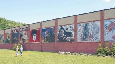 Call for artists to join The Great Wall of Honesdale