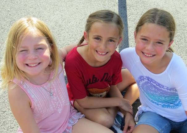 Fun in the sun during fourth-grade recess