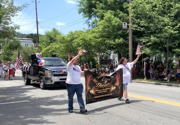 Dingman’s Ferry Theatre Float