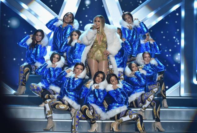 Tara Vecchio with Jennifer Lopez and other dancers at the Video Music Awards show on MTV last month (Photo provided)