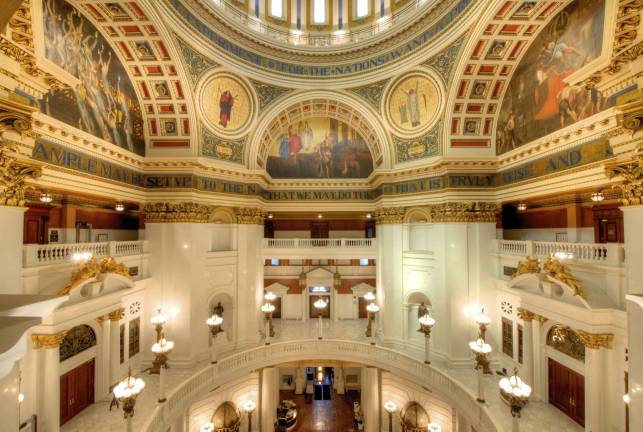 The rotunda inside the Pennsylvania state capitol in Harrisburg (Wikipedia photo)