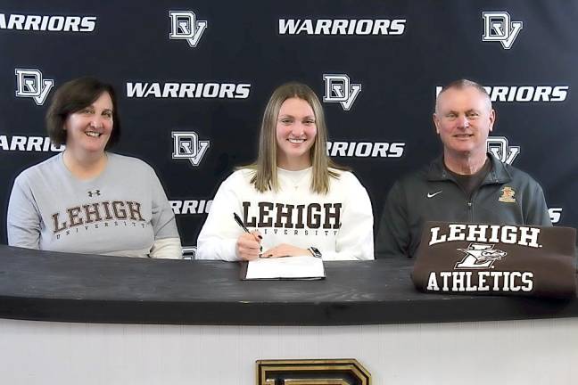Track and field athlete Brooke Acoveno signs with Lehigh University