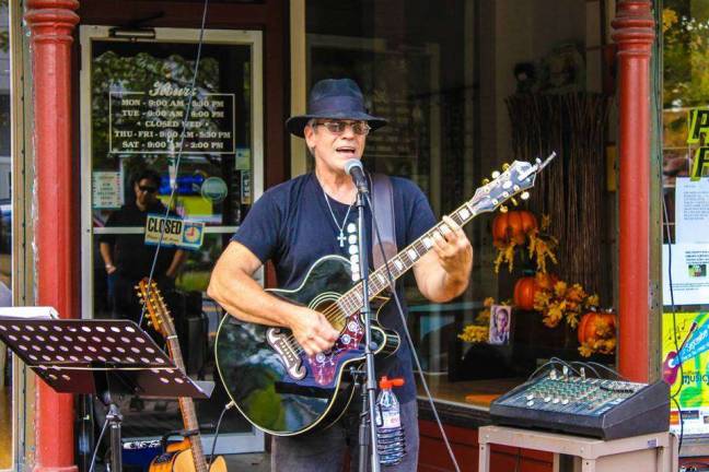 Lenny Miller will be among the performers at the Music in the Park fundraiser at the Waterwheel (Facebook photo)