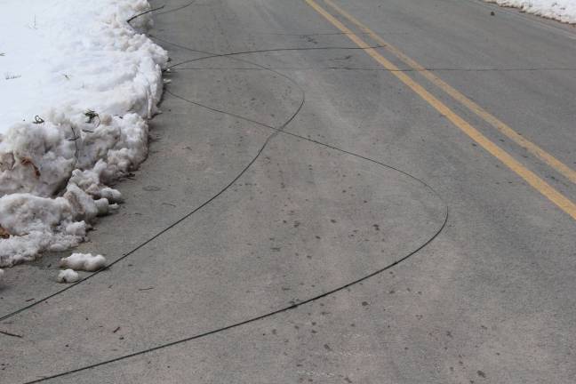 Wires on the ground, Route 434 (Photo by Pamela Chergotis)