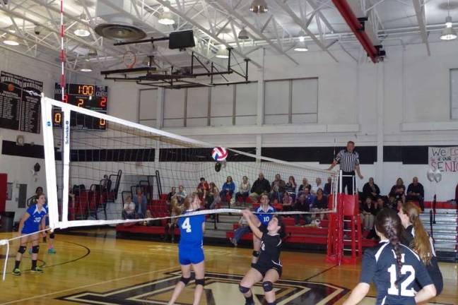 Warriors strike down Pittston Patriots in girls volleyball