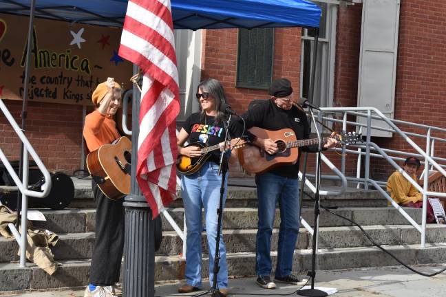 Performers Lynn Rideout, her mother Leeyna Rideout and Christopher Koch