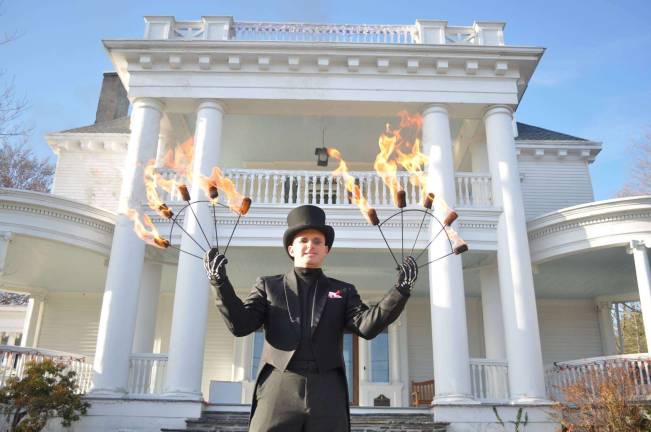Photo provided Flaming Barrelof Monkeys will perform at the Columns' holiday open house.