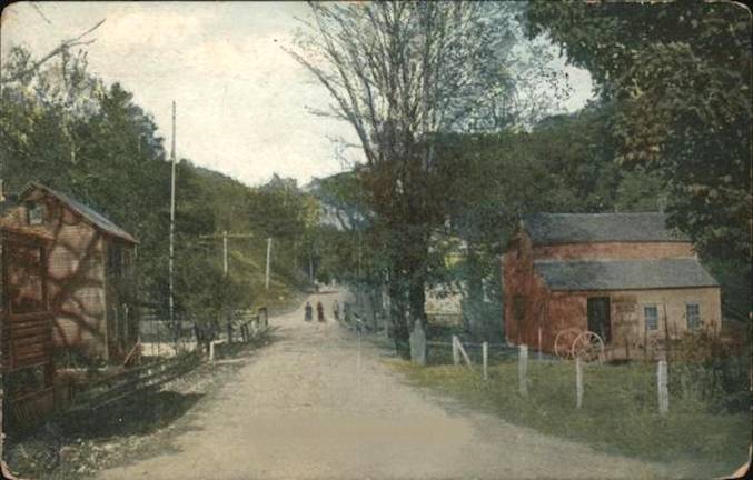 A postcard from early 1900s showing old River Road, now route 209.