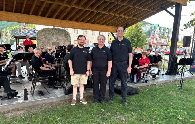 The Broome Street Wind Ensemble with Seth Riel (L), Shary Kranch, and Andy Mayce.