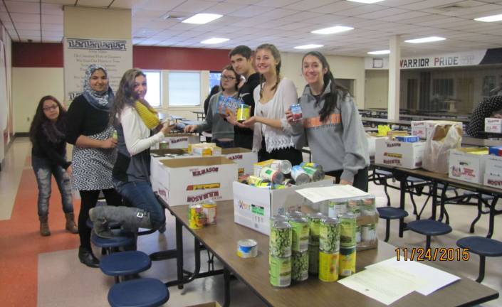 Students feed the pantries that feed our communities