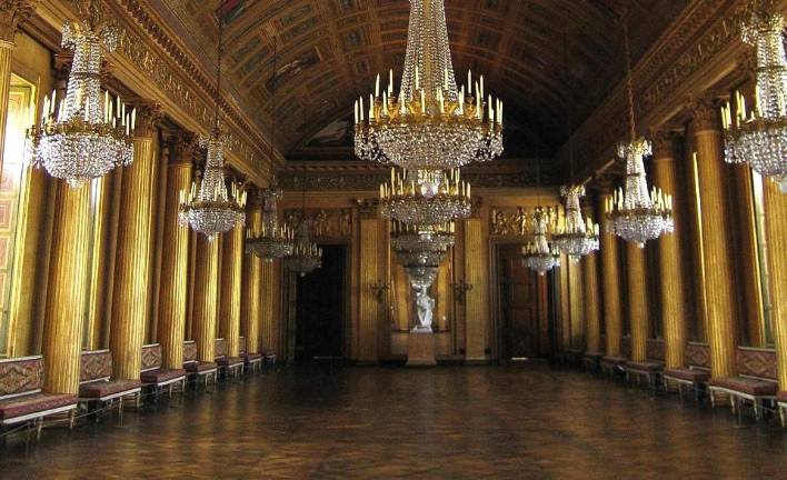 Hanna Q Dance Company gets the ball rolling