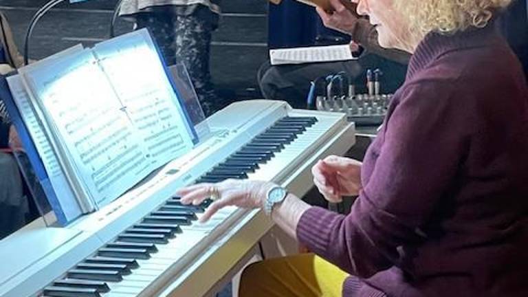 ‘Love, Actually?’ premieres Feb. 14