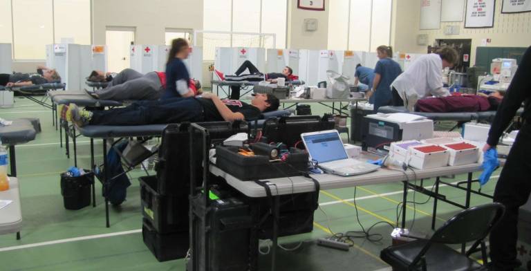 Blood donors beat goal, save hundreds of lives