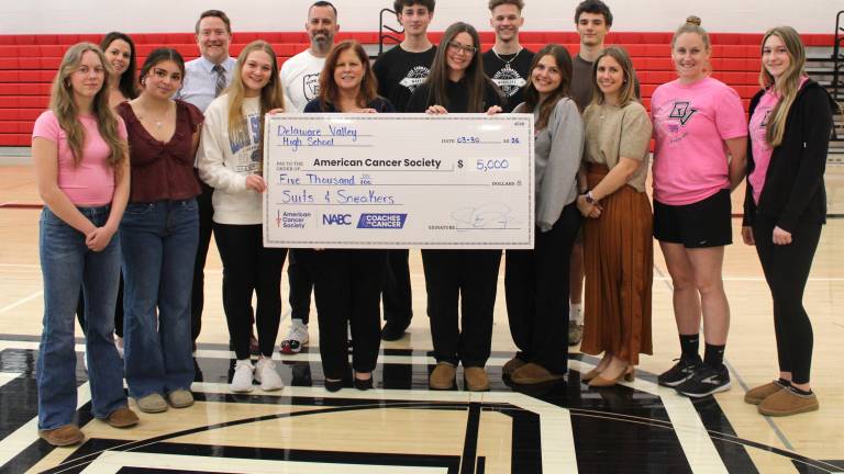 Back row - Justine Eichner (Iron Valley Real Estate Tri-State), Dr. Jayson Pope, coach Kris Holtzer, senior Ben Ioffe, senior Tyler Lombardo, junior Lucas Petersheim. Front row - Senior Julia Boronow, senior Angela Olsen, senior Adeline Handy, Cindy Delaney (American Cancer Society), junior Josie Lordi, junior Brooke Palmeri, Mrs. Krystine Thompson, coach Mikaela Smith, senior Brianna Waldron.