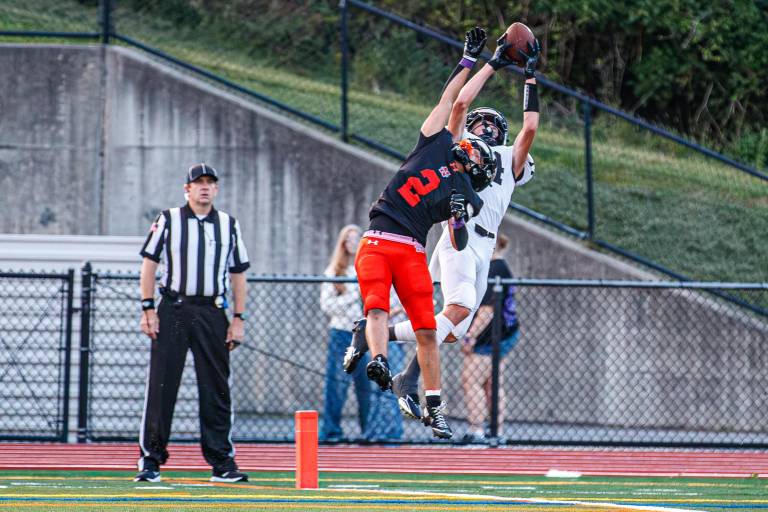 $!DV Outperforms Expectations in Preseason Game