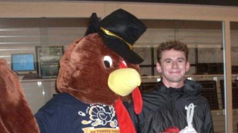 Turkey Trot raises funds, donations for local pantries